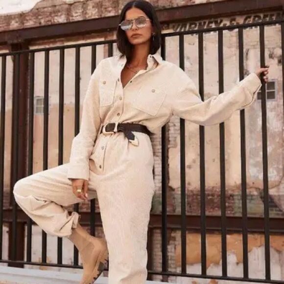 NWT 12th Tribe Bowie Utility Jumpsuit in Cream Off-White Corduroy Size S - Picture 1 of 10